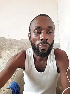 Snapshot of onewinnertee chatting on March 3, 2026, 4:02 pm onewinnertee online show from March 3, 2026, 4:02 pm