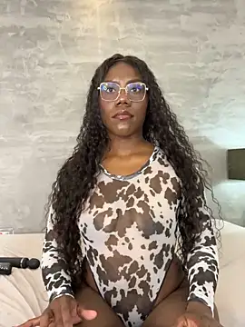 Alaia Colins online show from May 31, 2026, 12:52 am