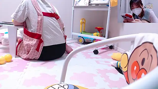 NA-KAREN-V8 online show from October 24, 2025, 1:07 pm