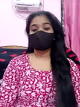 Snapshot of Simran-001 chatting on February 21, 2025, 10:07 am Simran-001 online show from February 21, 2025, 10:07 am