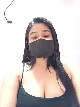 Snapshot of Simran-001 chatting on February 25, 2026, 1:43 pm Simran-001 online show from February 25, 2026, 1:43 pm