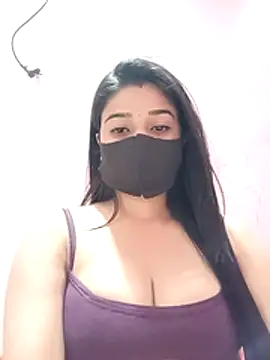 Snapshot of Simran-001 chatting on April 5, 2026, 12:13 pm Simran-001 online show from April 5, 2026, 12:13 pm