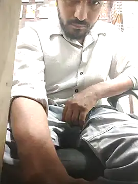 Snapshot of RaviRoy2326 chatting on February 13, 2025, 2:20 pm RaviRoy2326 online show from February 13, 2025, 2:20 pm