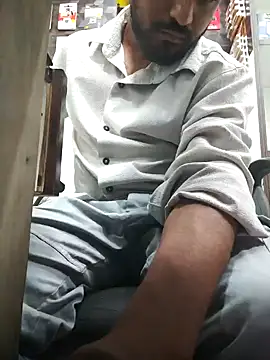 Snapshot of RaviRoy2326 chatting on February 14, 2025, 6:56 am RaviRoy2326 online show from February 14, 2025, 6:56 am