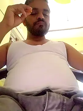 Snapshot of RaviRoy2326 chatting on February 22, 2025, 9:45 am RaviRoy2326 online show from February 22, 2025, 9:45 am