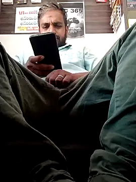 Snapshot of RaviRoy2326 chatting on February 24, 2025, 9:43 am RaviRoy2326 online show from February 24, 2025, 9:43 am