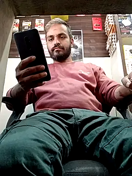 Snapshot of RaviRoy2326 chatting on February 27, 2025, 5:24 am RaviRoy2326 online show from February 27, 2025, 5:24 am