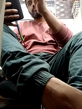 Snapshot of RaviRoy2326 chatting on February 27, 2025, 2:32 pm RaviRoy2326 online show from February 27, 2025, 2:32 pm