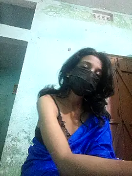 Snapshot of Bong-lady chatting on February 9, 2025, 11:25 pm Bong-lady online show from February 9, 2025, 11:25 pm