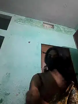 Snapshot of Bong-lady chatting on February 14, 2025, 8:21 am Bong-lady online show from February 14, 2025, 8:21 am