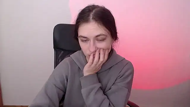 AmandaJi  online show from November 22, 2025, 8:35 am