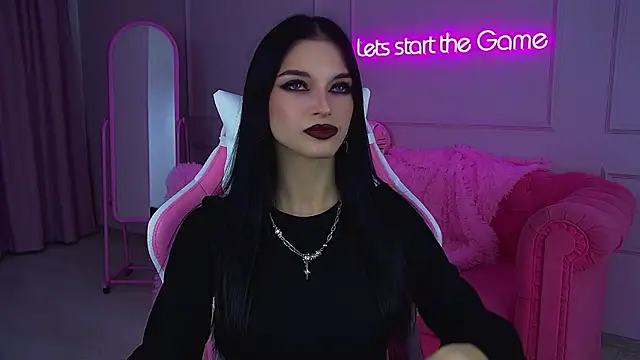 Snapshot of BeverlyMost chatting on November 12, 2025, 6:08 pm BeverlyMost online show from November 12, 2025, 6:08 pm