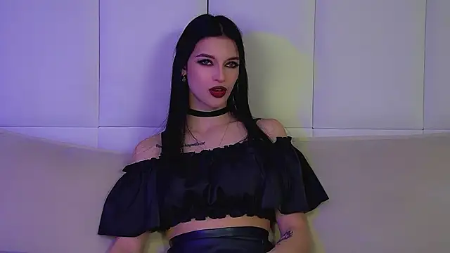 Snapshot of BeverlyMost chatting on November 15, 2025, 6:33 am BeverlyMost online show from November 15, 2025, 6:33 am