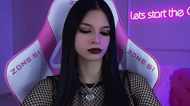 Snapshot of BeverlyMost chatting on February 20, 2026, 7:43 am BeverlyMost online show from February 20, 2026, 7:43 am