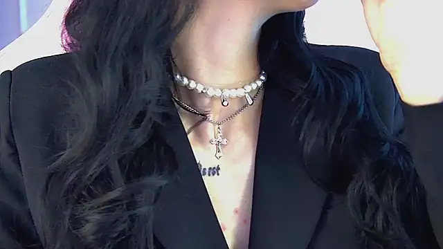 Snapshot of BeverlyMost chatting on February 21, 2026, 10:38 am BeverlyMost online show from February 21, 2026, 10:38 am