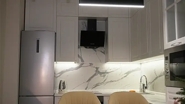 Sofa 01 online show from January 8, 2026, 3:36 pm