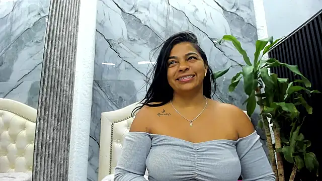 Snapshot of Brunette_Scarleth09 chatting on February 1, 2025, 12:16 pm Brunette Scarleth09 online show from February 1, 2025, 12:16 pm