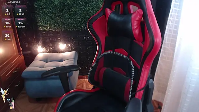 natyk m online show from November 14, 2025, 4:28 pm