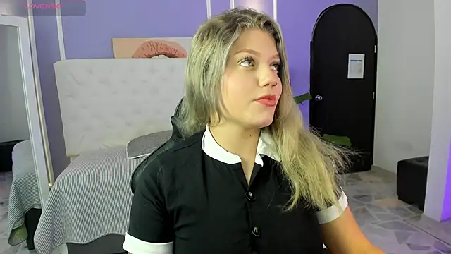 Snapshot of alaia_greyy chatting on October 6, 2025, 12:57 pm alaia greyy online show from October 6, 2025, 12:57 pm