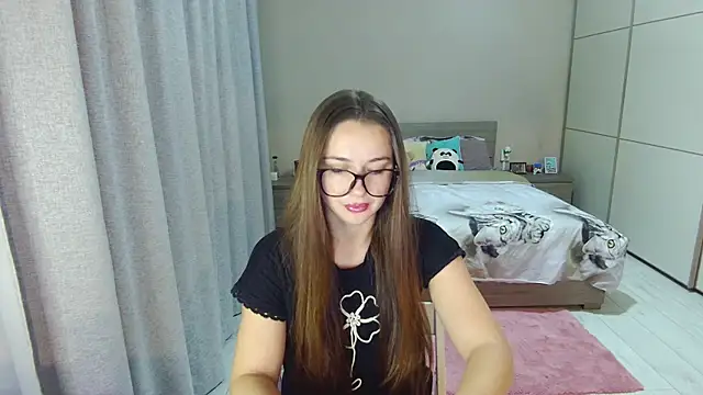 singletrouble online show from October 19, 2025, 4:24 am