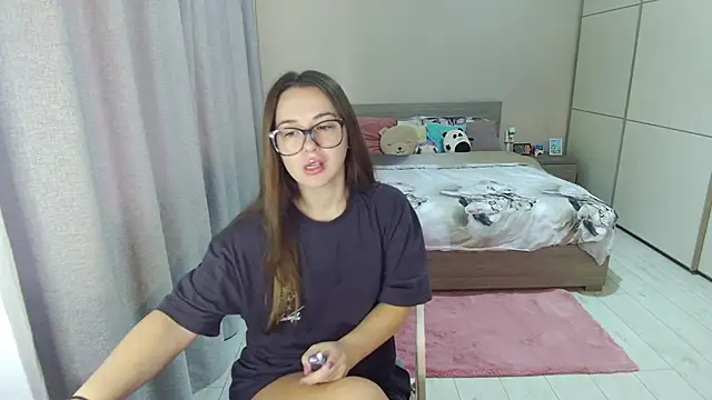 singletrouble online show from October 31, 2025, 6:58 am