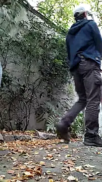 Snapshot of Vyda4 chatting on November 15, 2025, 8:33 am Vyda4 online show from November 15, 2025, 8:33 am