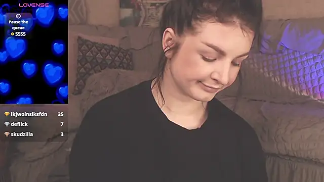 BritneyBarker online show from March 9, 2025, 4:27 am