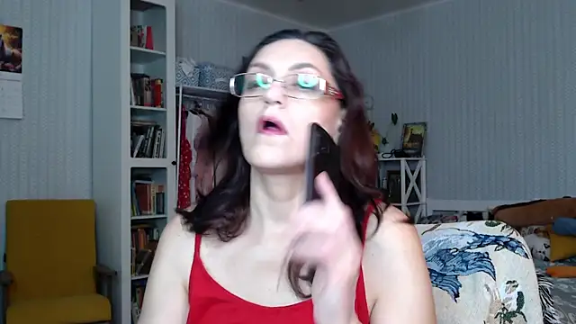 Snapshot of Soffya_Soy chatting on May 12, 2026, 8:55 am Soffya Soy online show from May 12, 2026, 8:55 am