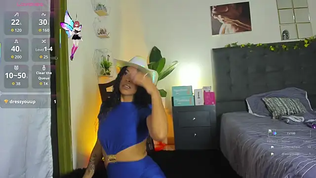 Snapshot of Akemirosse chatting on October 12, 2025, 7:13 pm Akemirosse online show from October 12, 2025, 7:13 pm