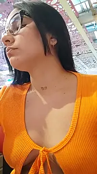 Snapshot of ruby__00 chatting on March 5, 2025, 10:43 pm ruby 00 online show from March 5, 2025, 10:43 pm