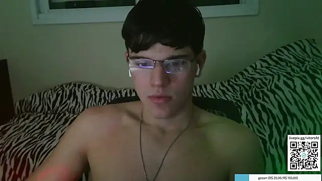 Snapshot of vitorsafado19 chatting on October 18, 2025, 5:43 am vitorsafado19 online show from October 18, 2025, 5:43 am