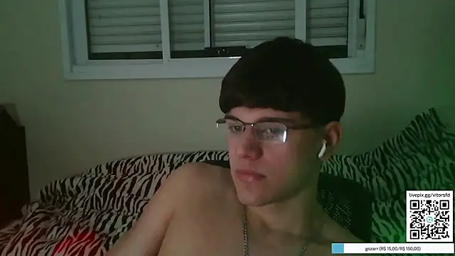 Snapshot of vitorsafado19 chatting on October 19, 2025, 5:08 am vitorsafado19 online show from October 19, 2025, 5:08 am