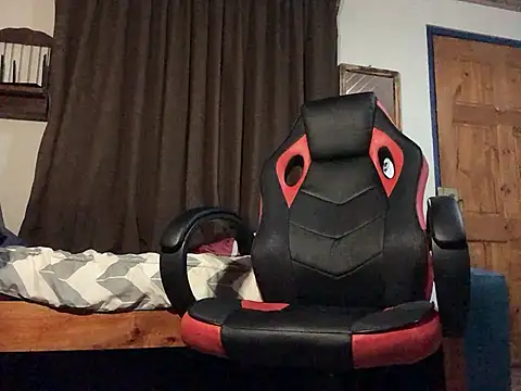 Nooneisthis online show from April 15, 2026, 6:20 am