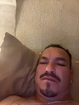 Snapshot of paullliliu chatting on December 23, 2025, 10:24 am paullliliu online show from December 23, 2025, 10:24 am