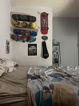 Snapshot of paullliliu chatting on February 15, 2026, 4:42 am paullliliu online show from February 15, 2026, 4:42 am