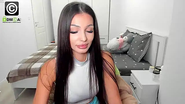 HelenShawn online show from November 28, 2025, 9:17 pm