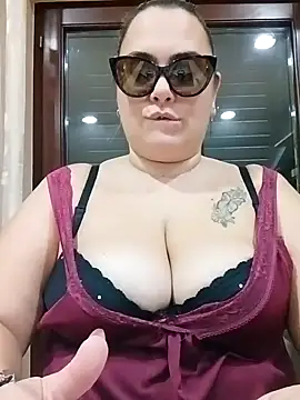 topina8 online show from October 15, 2025, 7:14 pm