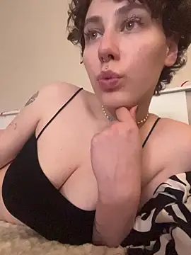 Snapshot of Molli_Luv chatting on January 15, 2026, 12:21 pm Molli Luv online show from January 15, 2026, 12:21 pm