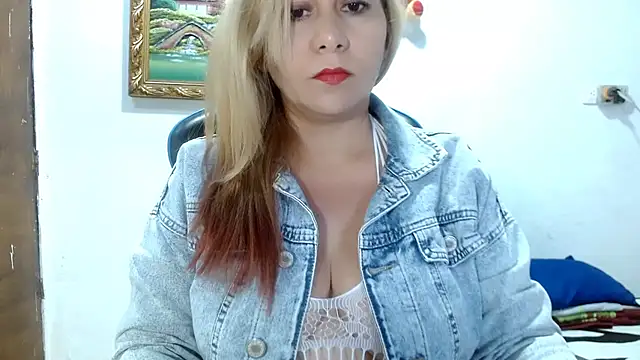 mariana0x online show from February 7, 2025, 3:52 pm