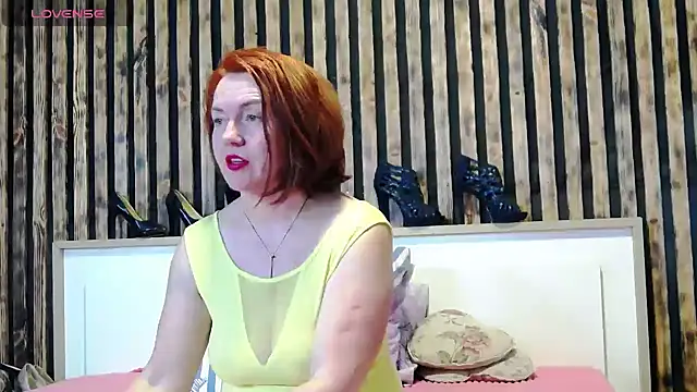 Snapshot of Alis_Lovi chatting on February 28, 2026, 10:27 am Alis Lovi online show from February 28, 2026, 10:27 am