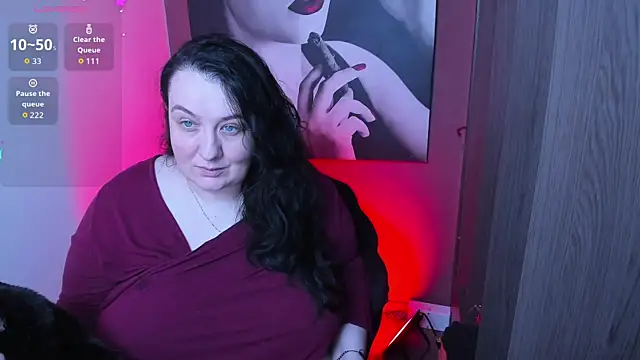 Snapshot of QueenOfHaze chatting on January 7, 2026, 8:28 am QueenOfHaze online show from January 7, 2026, 8:28 am