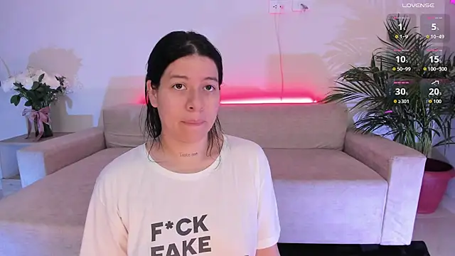 Hannah Jonhson online show from December 20, 2025, 3:24 am