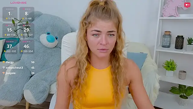 Snapshot of Donna_Sun chatting on January 26, 2025, 9:40 am Donna Sun online show from January 26, 2025, 9:40 am