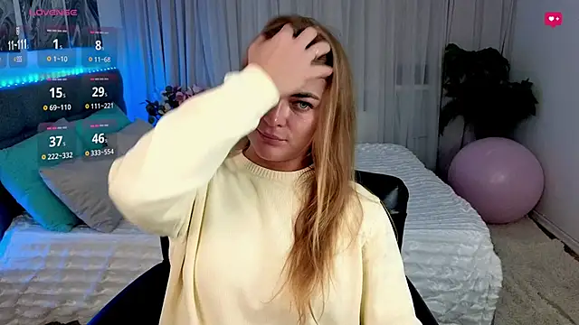 Snapshot of Donna_Sun chatting on February 7, 2025, 1:32 pm Donna Sun online show from February 7, 2025, 1:32 pm