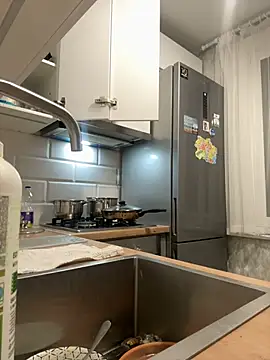 Snapshot of Donna_Sun chatting on February 10, 2025, 6:35 pm Donna Sun online show from February 10, 2025, 6:35 pm