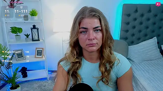 Snapshot of Donna_Sun chatting on February 14, 2025, 10:07 am Donna Sun online show from February 14, 2025, 10:07 am