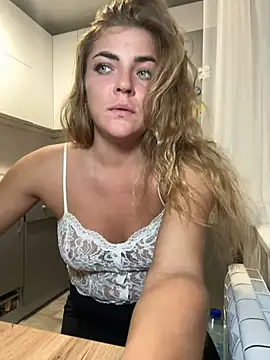 Snapshot of Donna_Sun chatting on March 2, 2025, 6:40 pm Donna Sun online show from March 2, 2025, 6:40 pm