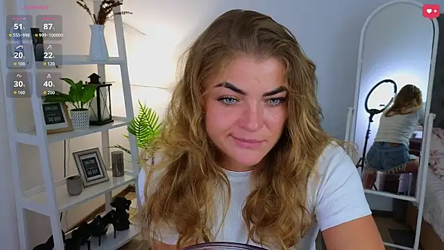 Snapshot of Donna_Sun chatting on September 14, 2025, 4:33 am Donna Sun online show from September 14, 2025, 4:33 am