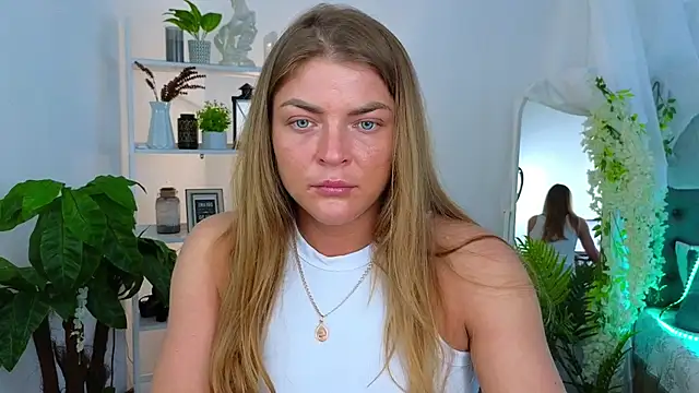 Snapshot of Donna_Sun chatting on February 28, 2026, 7:09 am Donna Sun online show from February 28, 2026, 7:09 am