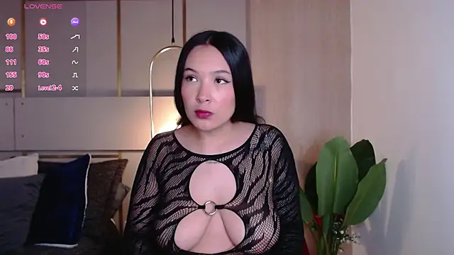 Victoria Collinns online show from November 20, 2025, 12:27 pm